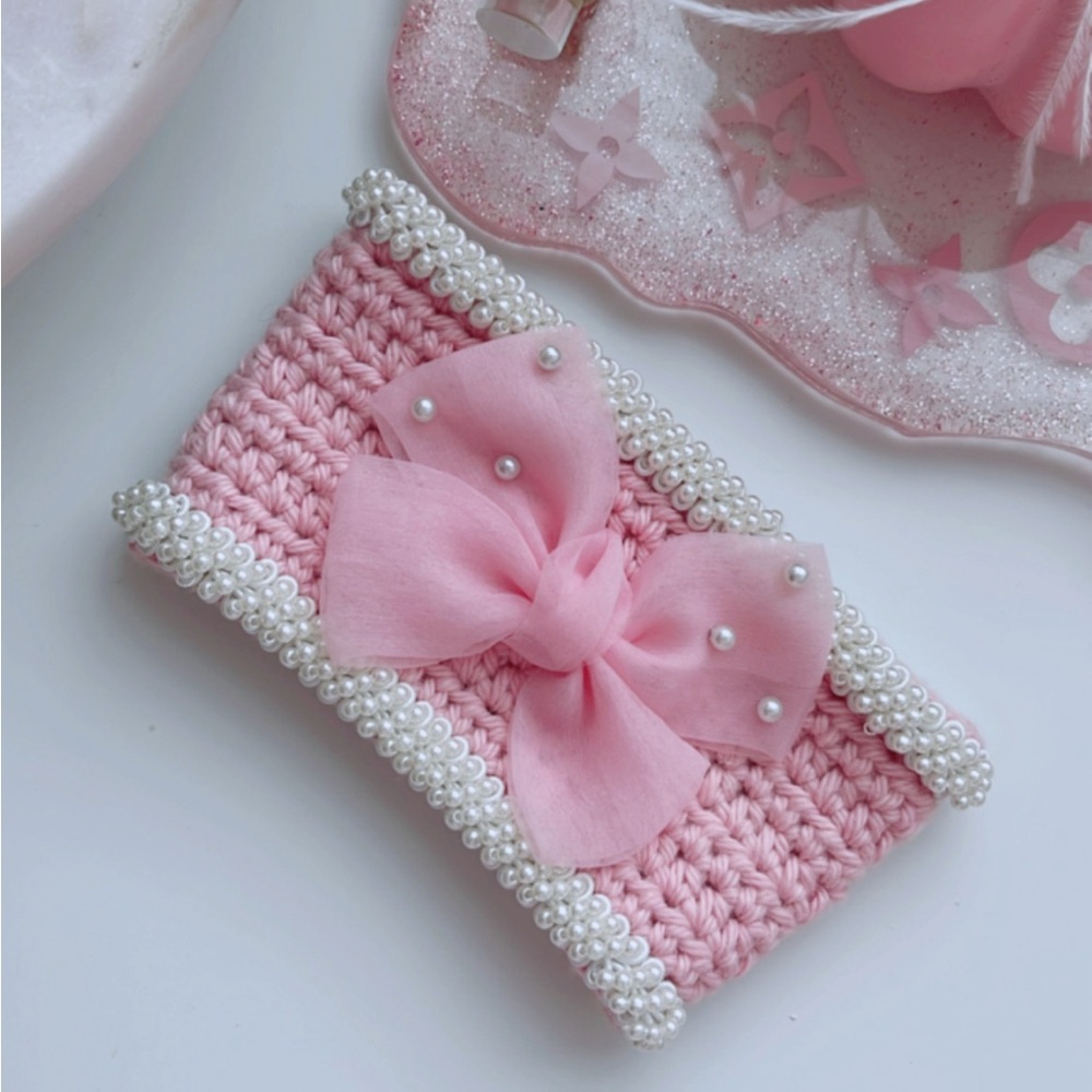 Pearl bow cup sleep cozy